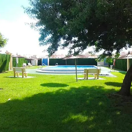 Сasa de vacaciones 2 Bedrooms House With Shared Pool And Furnished Terrace At 2 Km Away From The